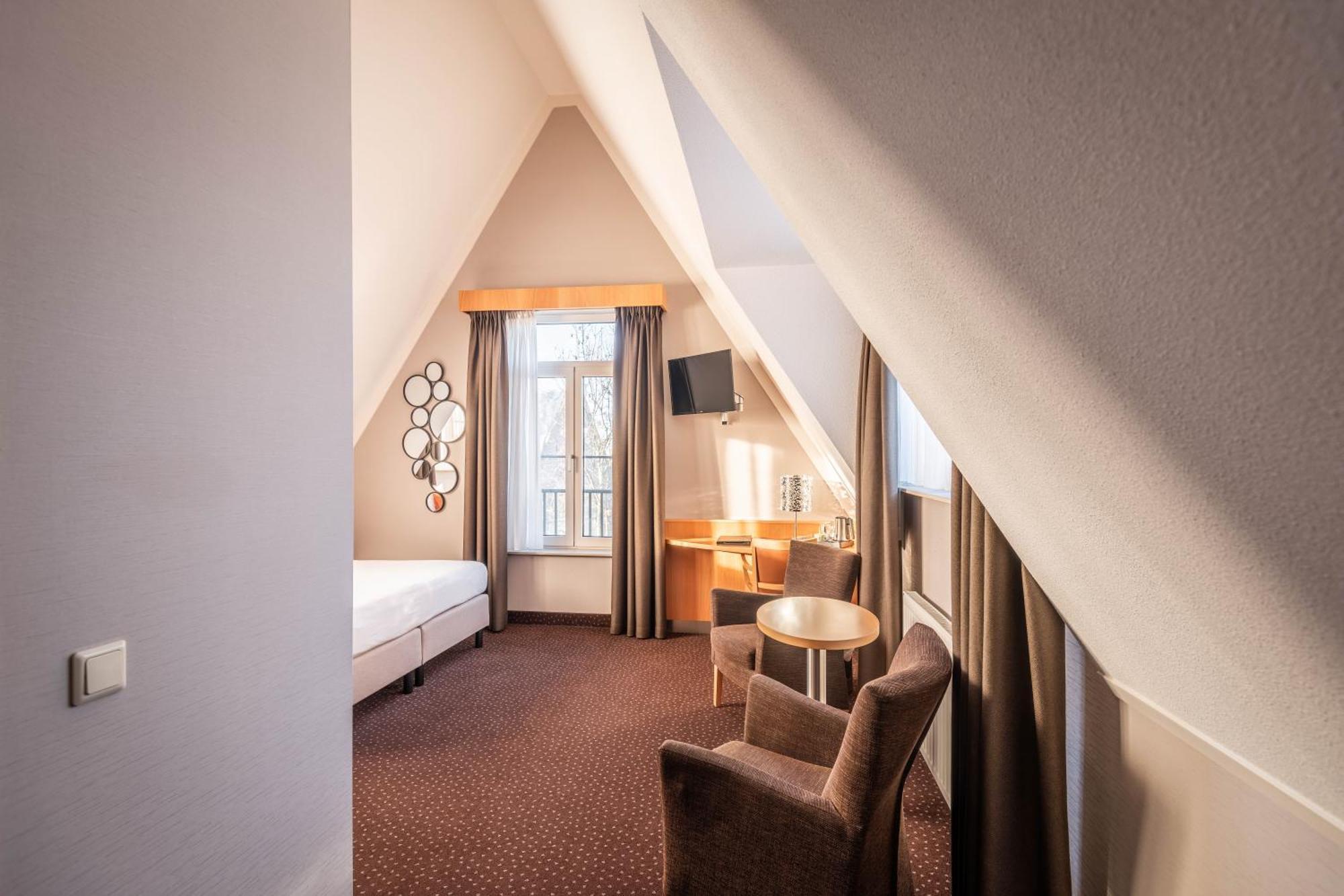 Hotel Алсмер Екстер'єр фото